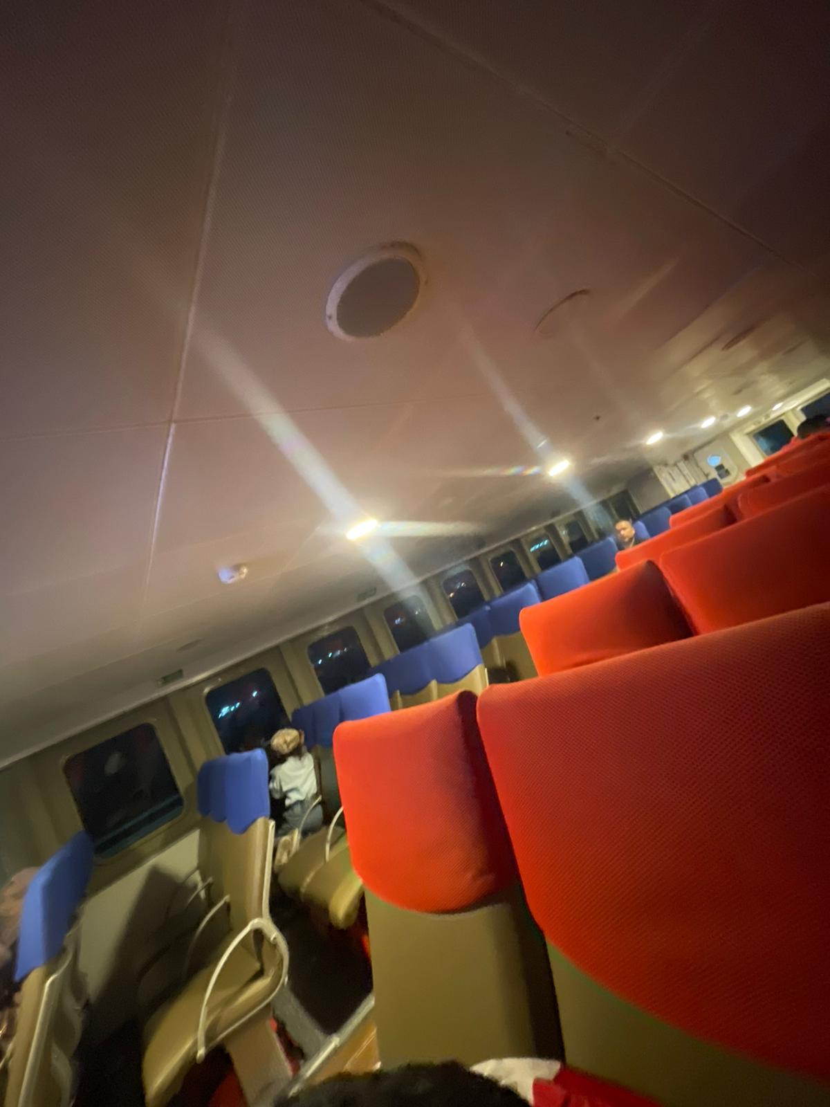 Sindo Ferry - Interior