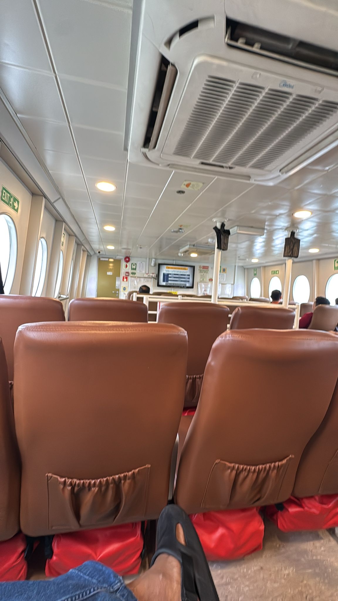 Sindo Ferry - Interior
