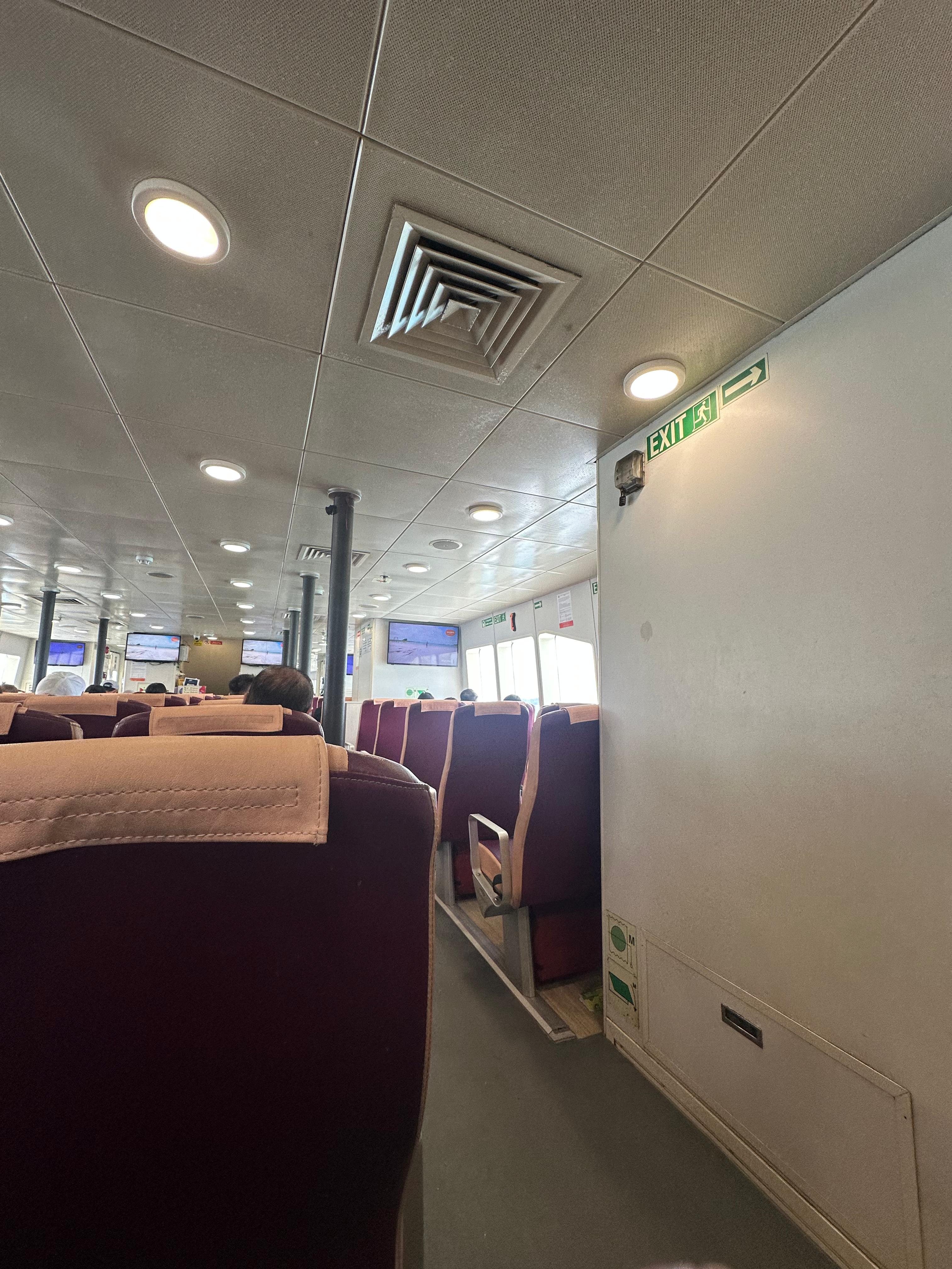Sindo Ferry - Interior