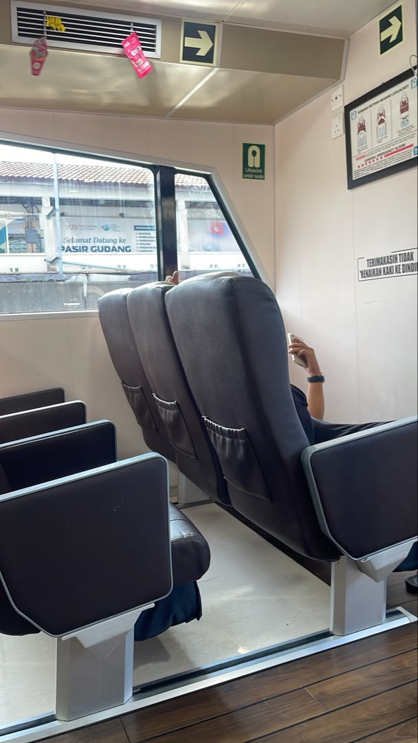 Pasir Gudang Ferry - Amenities