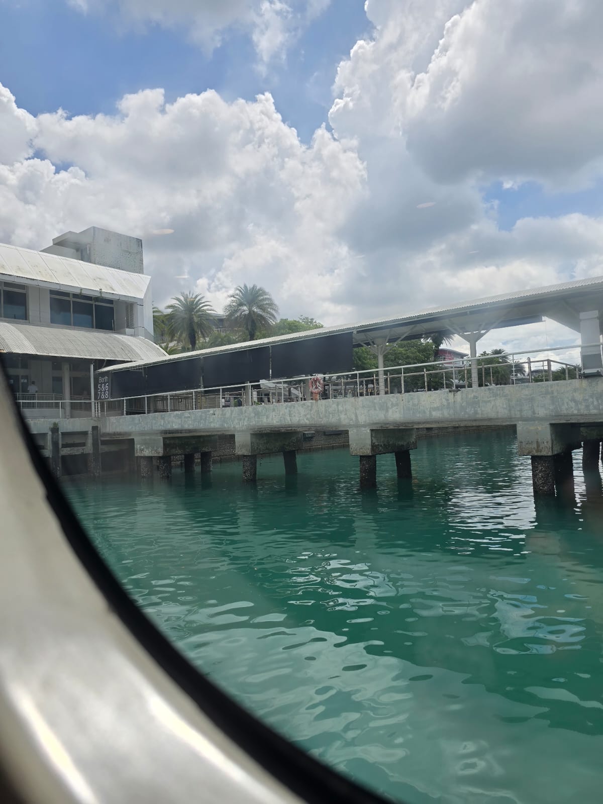 Sindo Ferry - Rest Stop
