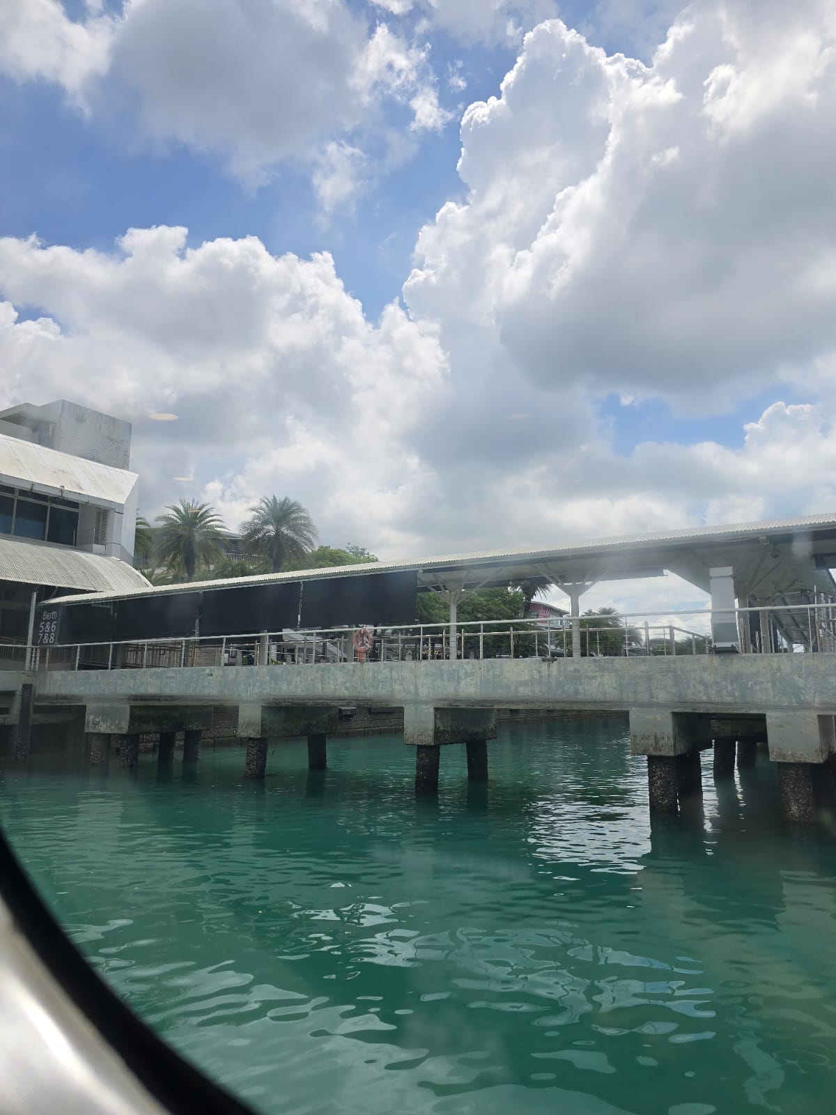 Sindo Ferry - Rest Stop