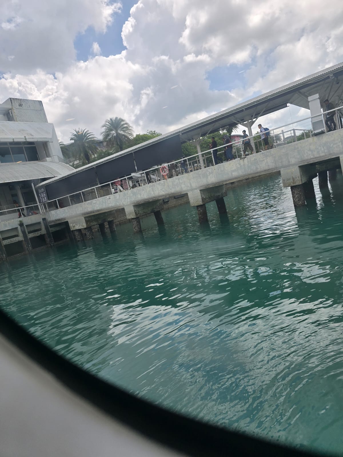 Sindo Ferry - Rest Stop