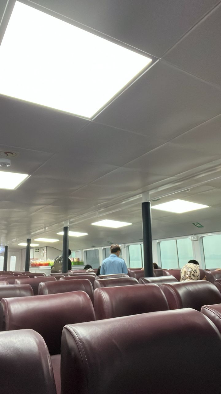 Pintas Fast Ferry - Interior, Amenities