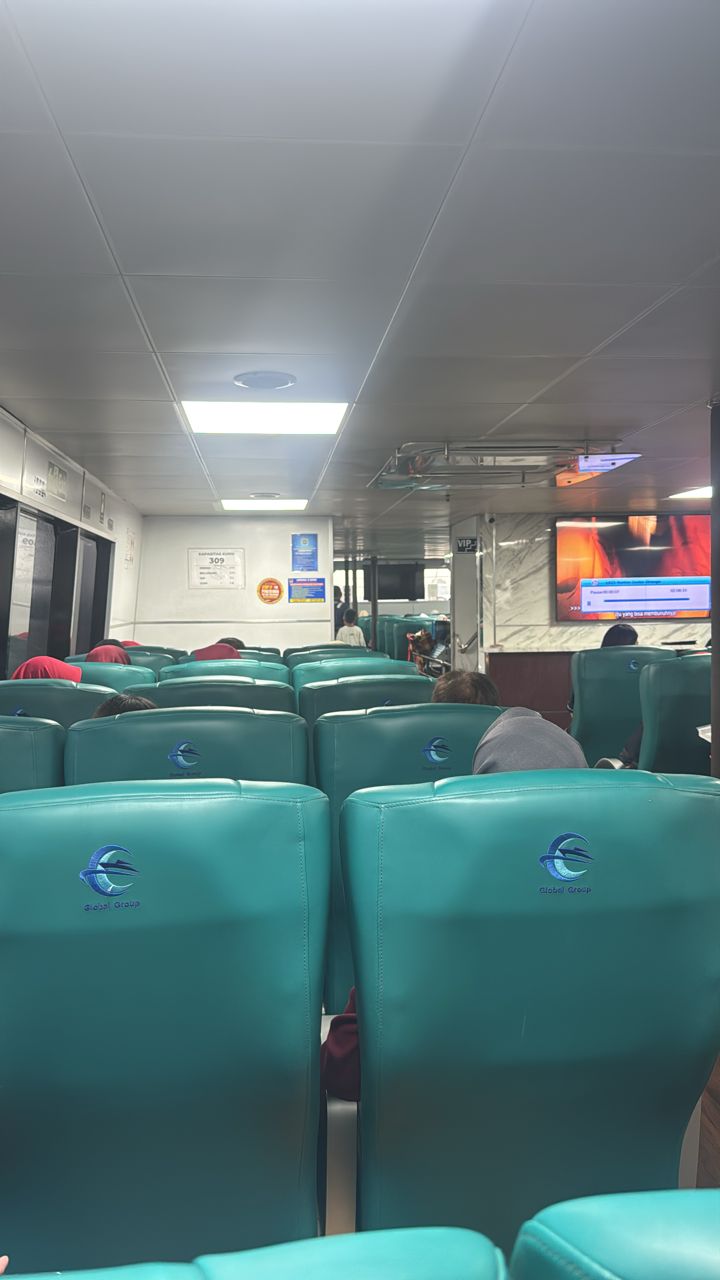 Putri Anggreni - Interior