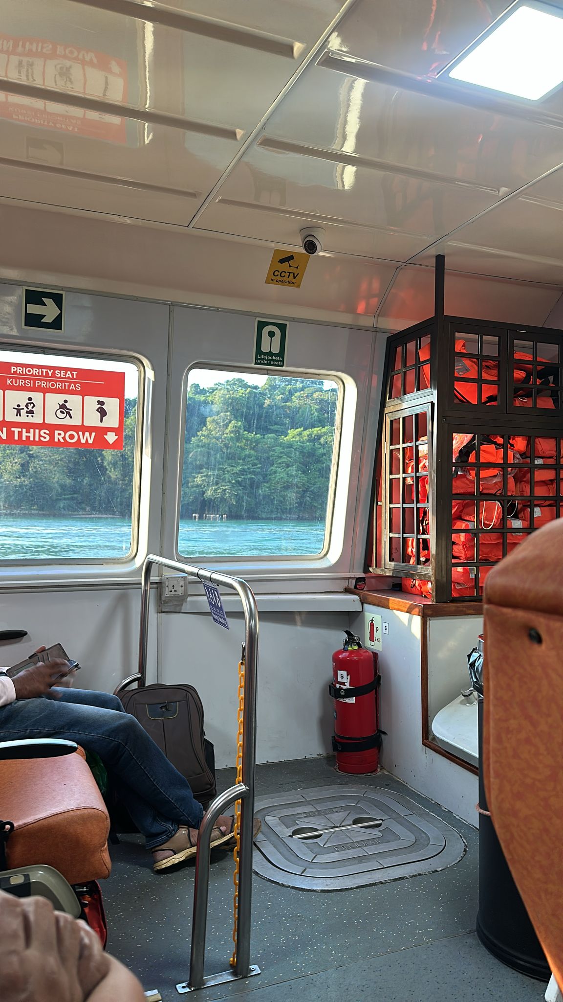 Batam Fast - Interior