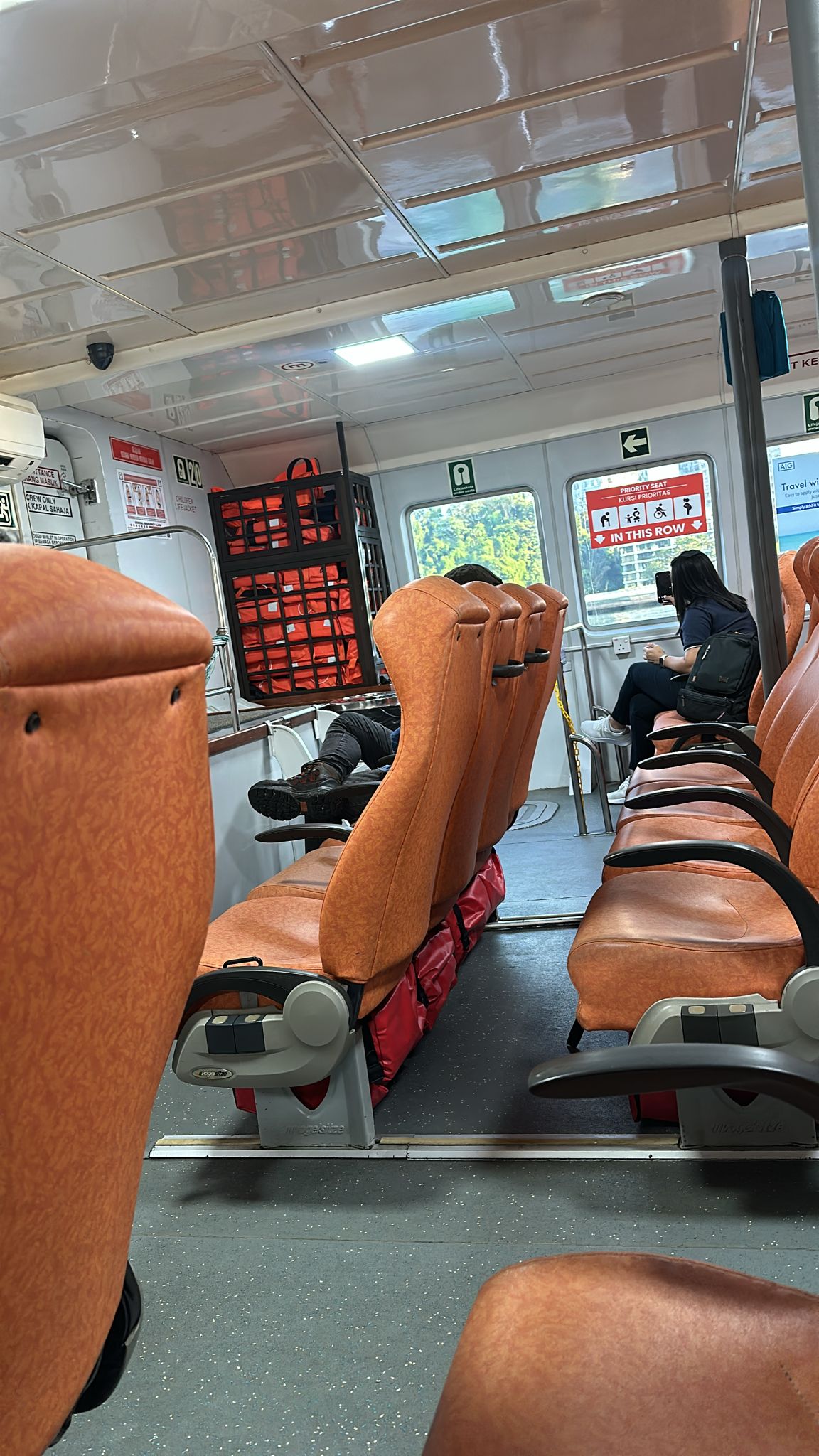 Batam Fast - Interior