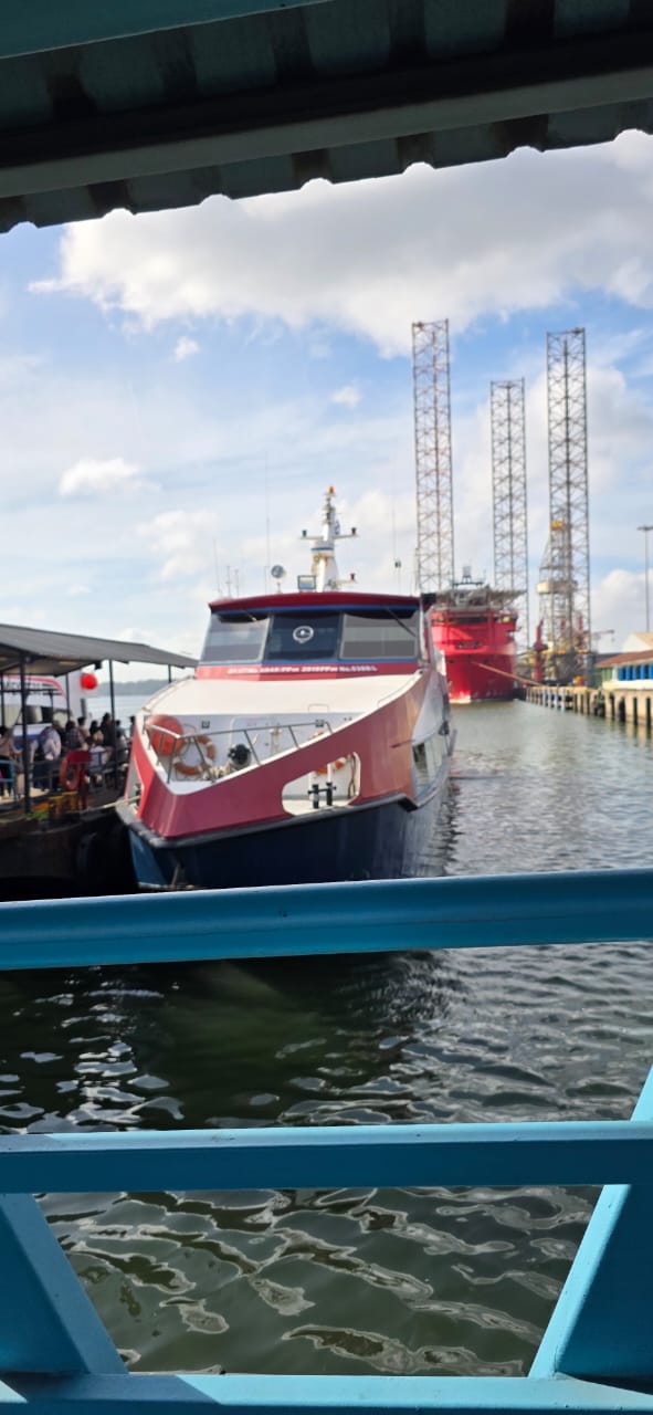 Pasir Gudang Ferry - Exterior, BP