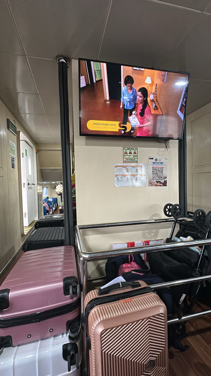 Batam Fast - Interior