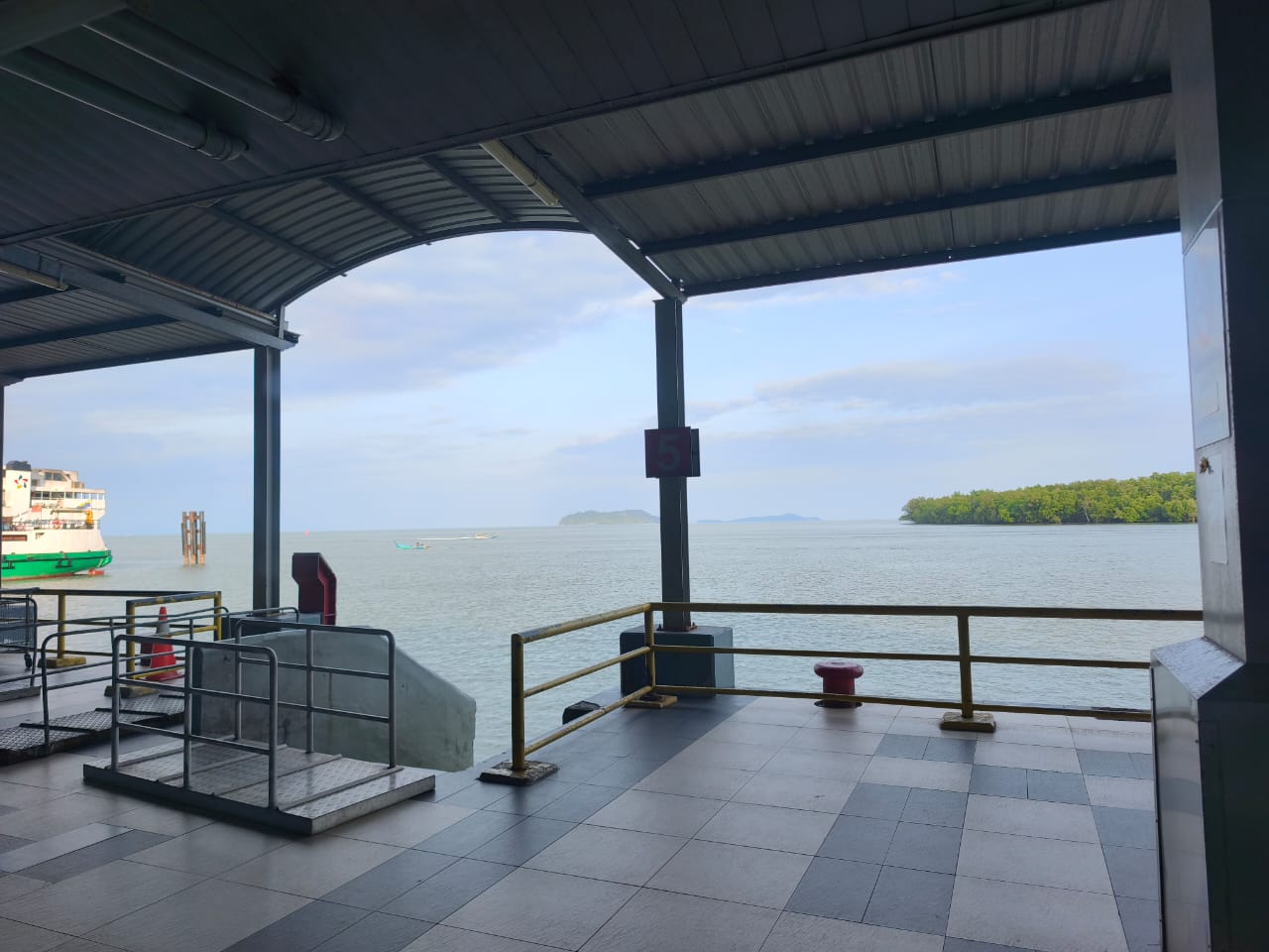 Langkawi Ferry - Exterior