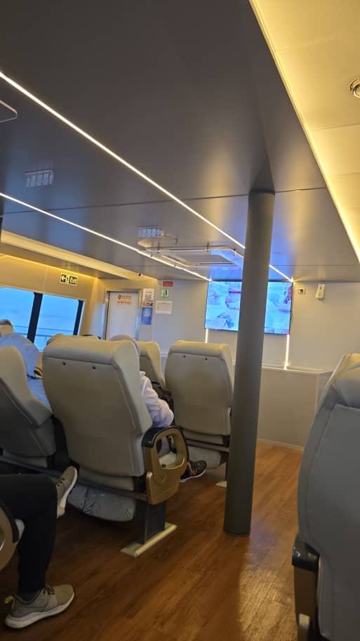 Putri Anggreni - Interior