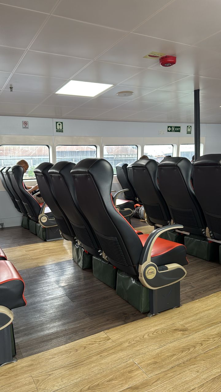 Pintas Fast Ferry - Interior