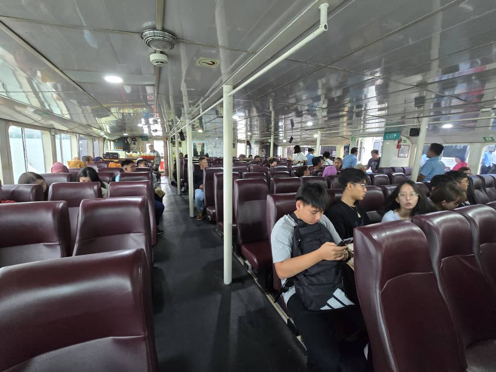 Pintas Fast Ferry - Interior