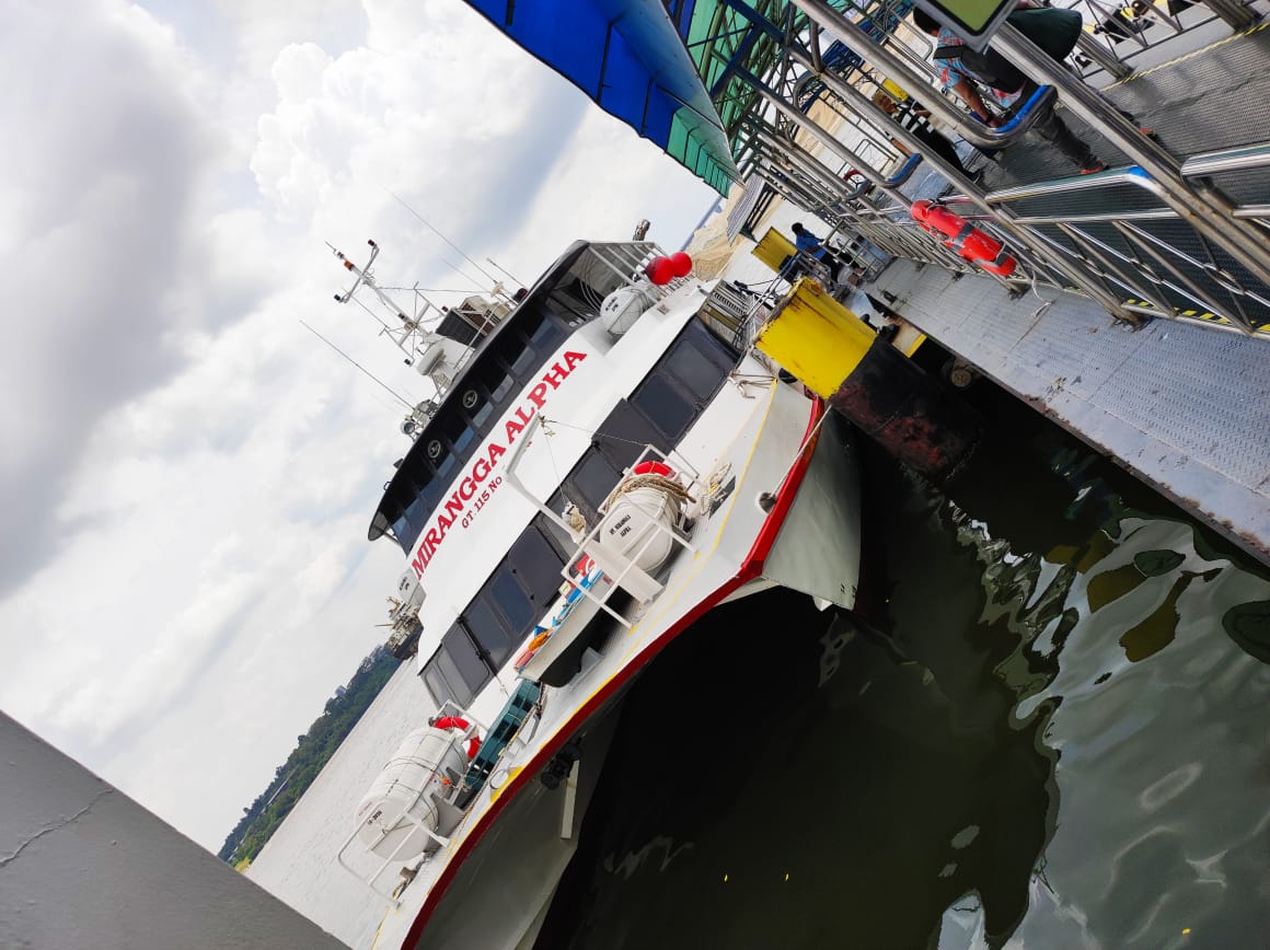 Pintas Fast Ferry - Exterior